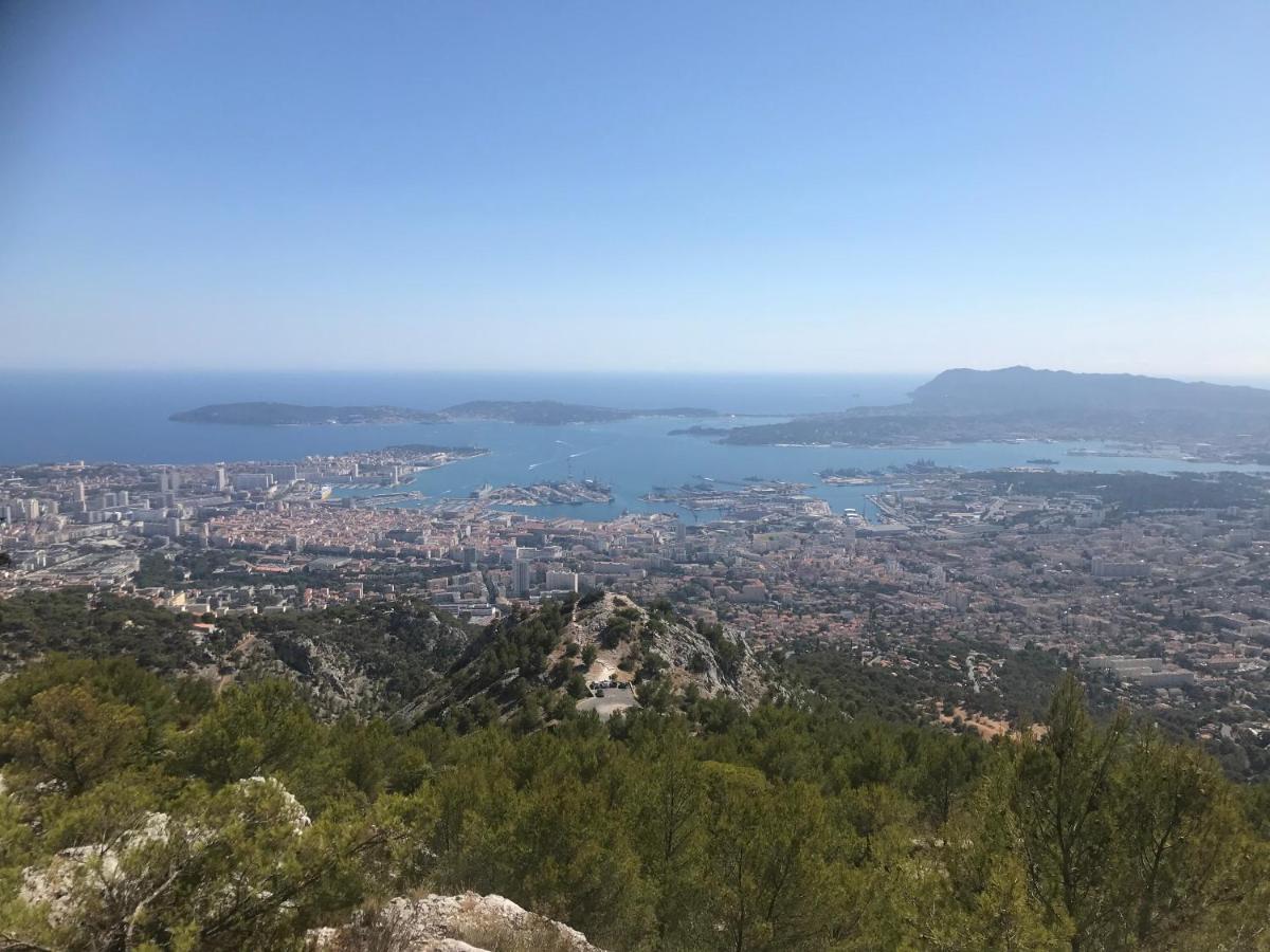 Duplex Avec Terrasse - Hyper-Centre De Toulon Apartment ภายนอก รูปภาพ